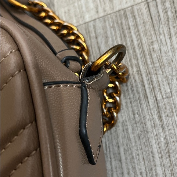 Fashion Quilted Crossbody - Picture 3 of 9